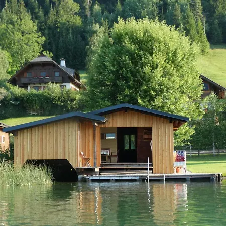 Glautschhof Konukevi 3*