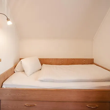 Glautschhof 招待所 魏森湖