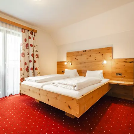 Glautschhof 3*