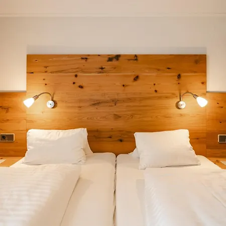 Glautschhof 魏森湖